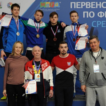 Серебро и бронза рапиристов на Первенстве России среди кадетов