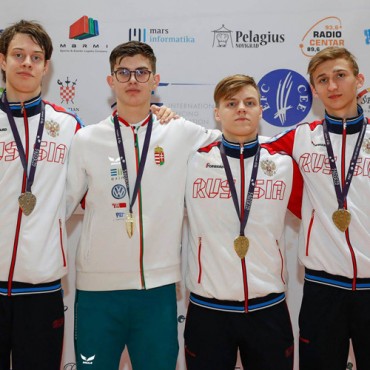 Три петербургские медали в Порече