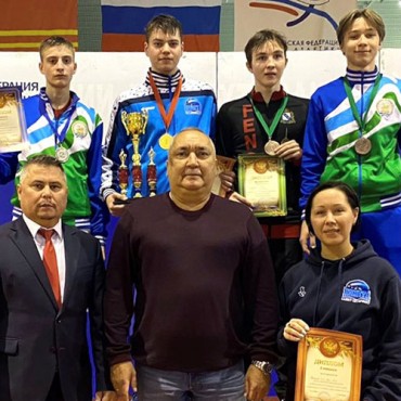 Победа петербургского рапириста на кадетском турнире