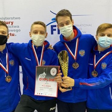 Командная бронза на этапе Кубка мира российских рапиристов