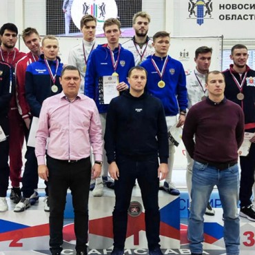 Бронзовые медали команды саблистов в Новосибирске