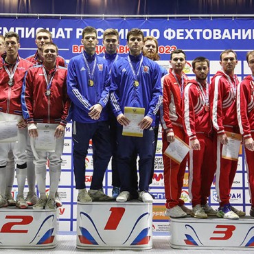 Командное золото Чемпионата России – у петербургских шпажистов