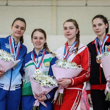 Бронзовая медаль в рапире Александры Сундучковой