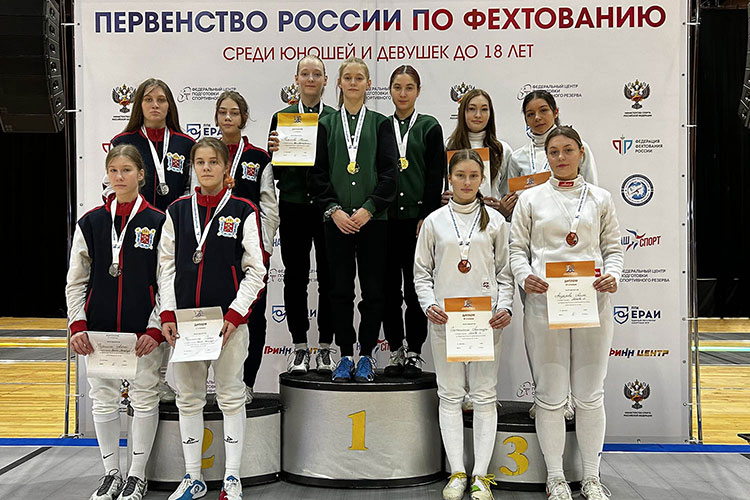 Серебряные медали петербургских саблисток на Первенстве России среди кадетов
