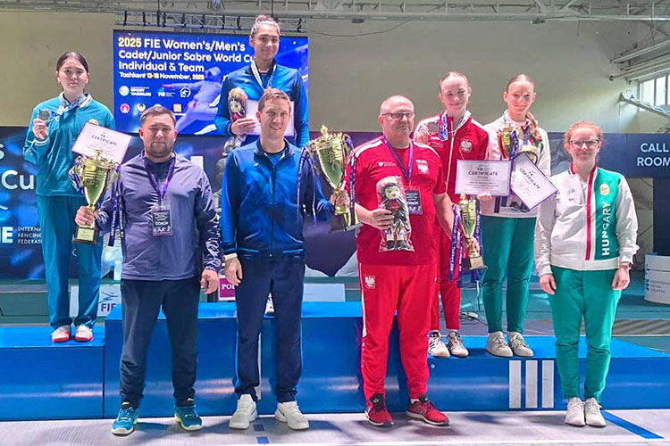 Карина Таллада завоевала золото юниорского Кубка мира по сабле