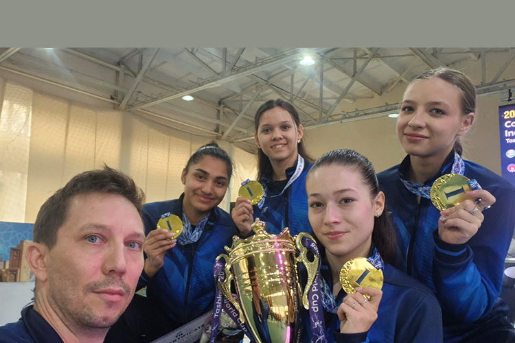 Карина Таллада в команде россиянок завоевала золото юниорского Кубка мира по сабле