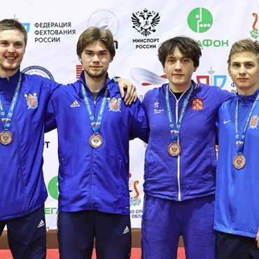 Бронзовые награды первой команды Санкт-Петербурга на Кубке России по шпаге