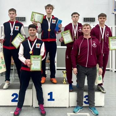 Ярослав Ильинов и Георгий Родоманов – финалисты «Новогоднего турнира»