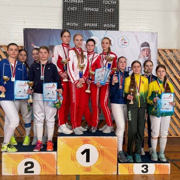 Петербургские рапиристки – серебряные призеры Всероссийского турнира памяти МС Т.А. Голосеевой