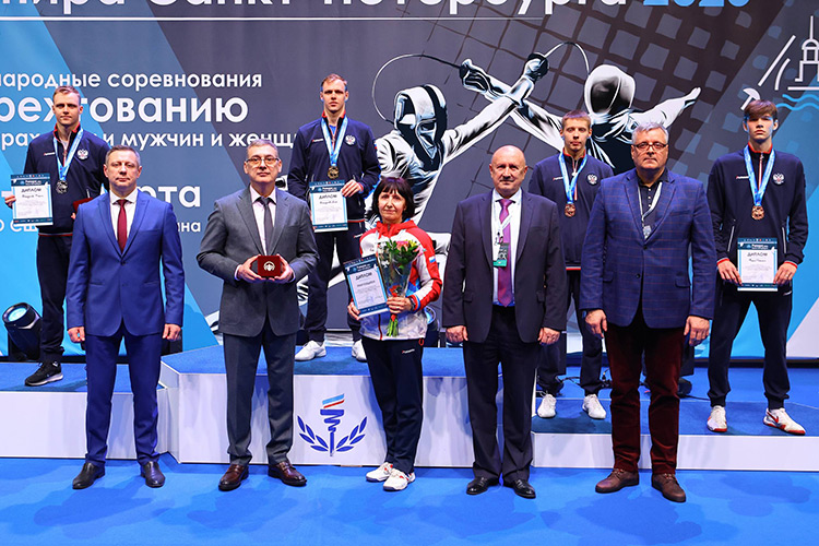 «Рапира Санкт-Петербурга» определила лучших фехтовальщиков турнира